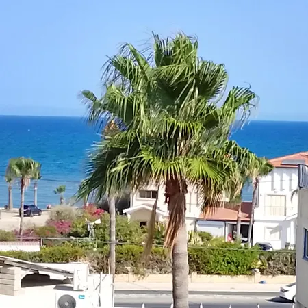 Millennium Falcon Apartment Larnaca